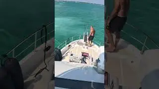 Anchoring near Spanish Wells.