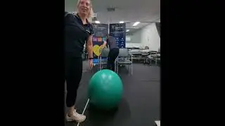 Chair Dance Workout - Wrecking Ball