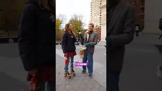 W tym miesiącu zobaczyliśmy go w całym mieście na ekranach LinkNYC 👀 Oznaczcie nas, jeśli go zoba...