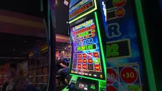 TRIPLE MAJOR on Lightning Link Slot Machine 😱 HUGE JACKPOT!