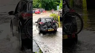 Ford Vs Water Splash in FLOOD