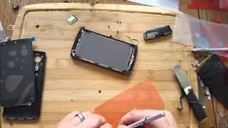 Nexus 5 LCD & Glass Replacement Tech MD