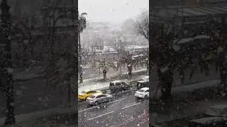 It is snowing in Istanbul #shorts #snow #dreamworlddw