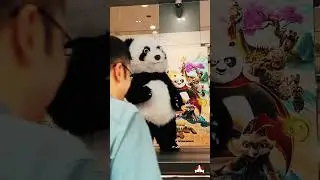 THE DANCING PANDA OF THAILAND - A MOMENT IN THAI