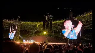 Coldplay- Yellow- Vienna Live 2024- Music of the Spheres