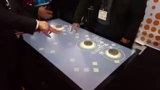 Mesa multit&aacute;ctil