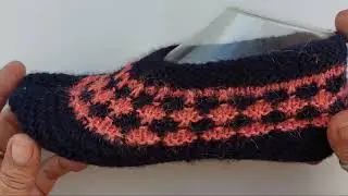 Anguthe Wali Ladies Juti/Socks Knitting