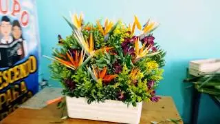Como fazer Arranjo Floral em Jardineira