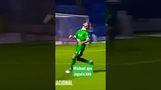 foquinha com chap&eacute;u.kkk