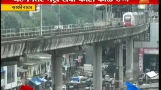 Sakinaka Suicide In Front Of Metro Rail