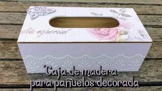 Caja de madera para pañuelos decorada con decoupage. Estilo shabby chic. Para regalar o vender.