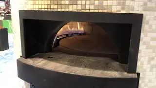 Univex ROTANTE OVEN MAKES DELICIOUS PIZZA IN UNDER 2 MINUTES!!