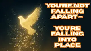 💫🌿Your Life Isn&rsquo;t Falling Apart &mdash; It&rsquo;s Being Rearranged for Something Better