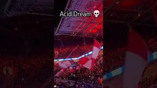 Acid Dream voor opkomst PSV-Juventus #ultras #chants #lm07 #bfts17 #psveindhoven #atmosphere