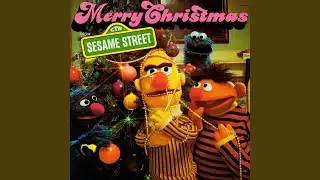 It's Beginning to Look a Lot like Christmas / Silver Bells / The Christmas Song / Santa Claus...