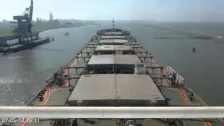 VITAHORIZON (225 x 32 m) loopt Delfzijl aan.