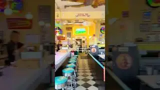 Remeber American Retro Diners? 🏁☎️ #retro #america #usa #50s #vintage #diner #food #seattle