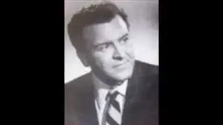 Thomas Hayward sings 