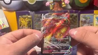 Pok&eacute;mon Opening Ice Rider Calyrex ETB