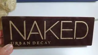 Urban Decay Eyeshadow Palette NAKED 1