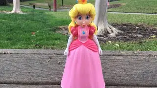 The Super Mario Bros. Movie Princess Peach 5&rdquo; Figure Review!