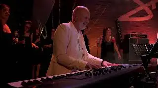 Kiss ( Prince ) cover par Legroovepack avec Fatin et les ladies Jam
