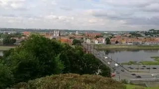Kaunas nuo Aleksoto kalno apžvalgos aikštelės 2017