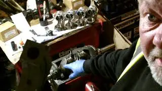 shauns 1380 build part 1 (crankshaft install)