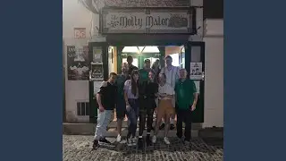 Down at the molly malone