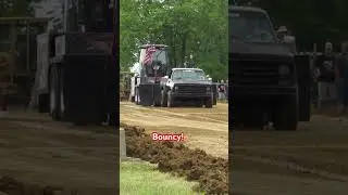 Dirtie blue bouncy bounce! #truck #diesel #dieselpower #johndeere #tractor #pullingjunkies