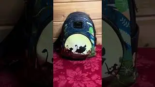 Review: Lion King loungefly bag by Disney #Disney bag #loungefly #disney #collector #glow #Lion King