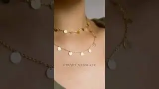 A gorgeous dangling disc necklace perfect for everyday!#goldnecklace #18ktgold #jewellery #style