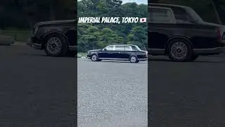Someone&rsquo;s entering the imperial palace 👀 | Tokyo, Japan 📍