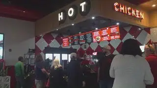 Hattie B&rsquo;s opens first Huntsville location at Stadium Commons
