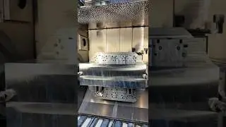 Klein kann jeder &ndash; wir gehen gro&szlig; rein. 💪 #cnc #bohren