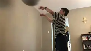 What to do with a yoga ball if bored 3￼