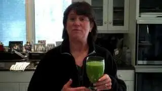 How To Make A Delicious Heart-Healthy Green Smoothie