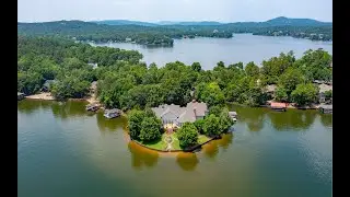 Custom Waterfront Home in Hot Springs Village, AR.