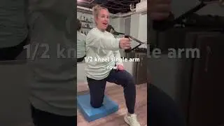 1/2 kneel single arm row. More movement tips and exercises on Instagram @mintconditionpt