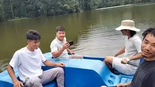 LAKE INSPIRATION WITH FRIENDS