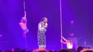 Snoop Dogg performing Drop It Like It's Hot with Pole Dancers in Australia