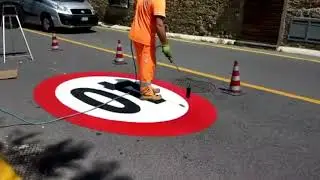 Segnaletica orizzontale in termoplastico preformato