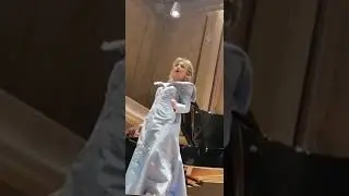 Edita Gruberova -  A.Thomas : A vos jeux, mes amis from Hamlet