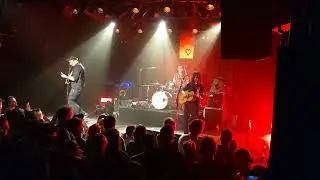 Acht Eimer H&uuml;hnerherzen - Mittelma&szlig; (SO36, Berlin / 21.04.2023)