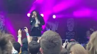 Charli XCX - How Can I Live at Scoot Inn Austin TX