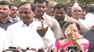 KCR and his Wife cast their vote in Chintamadaka | Telangana Assembly Election 2018