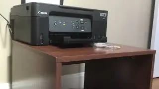 PRANKING MY SISTER (WHY IS MY VOICE SOUNDING SO YOUNG IM OLDER THAN 8)