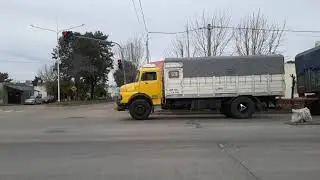 Volvo paletizado Mercedes Benz cerealero