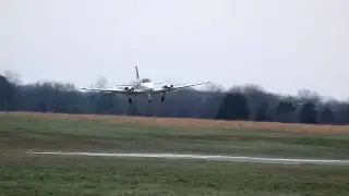 Beechcraft Baron, N74ET landing at KHWY on 3/21/10 at 1830