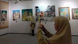 liat pameran lukisan bersama Aini & Zaza 🤩